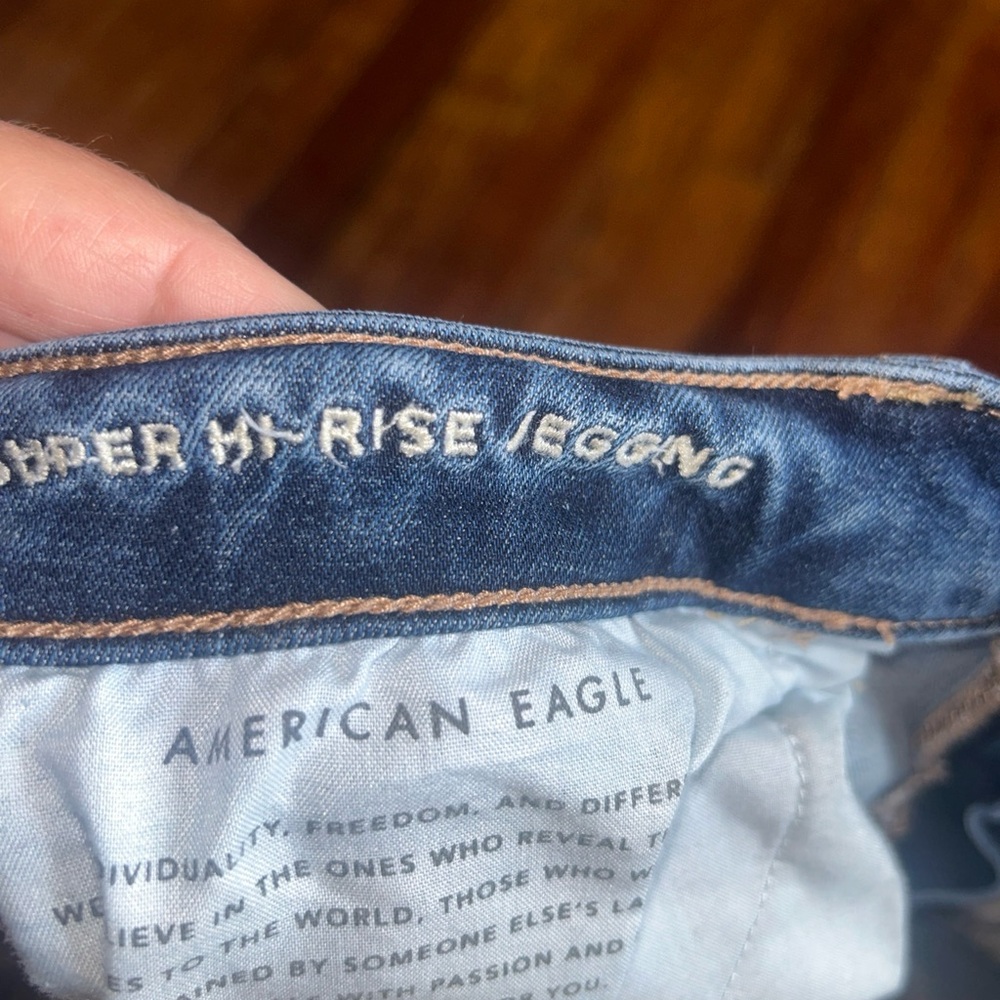 American Eagle Outfitters Blue High Rise Skinny Distressed Jeans size 10 Short - Picture 7 of 8